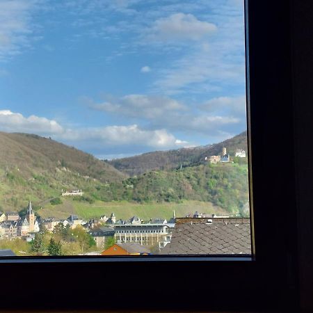 Dachgeschosswohnung Mit Burgblick In Kues Bernkastel-Kues Exterior foto