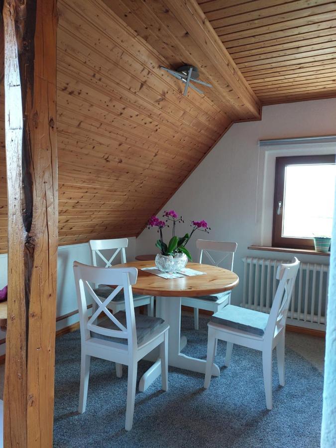 Dachgeschosswohnung Mit Burgblick In Kues Bernkastel-Kues Exterior foto