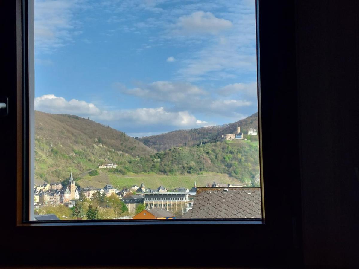 Dachgeschosswohnung Mit Burgblick In Kues Bernkastel-Kues Exterior foto
